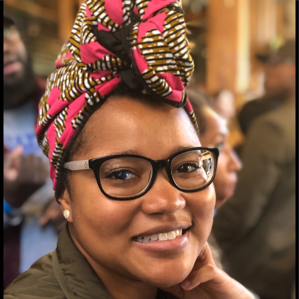 Meet your Posher, Briana